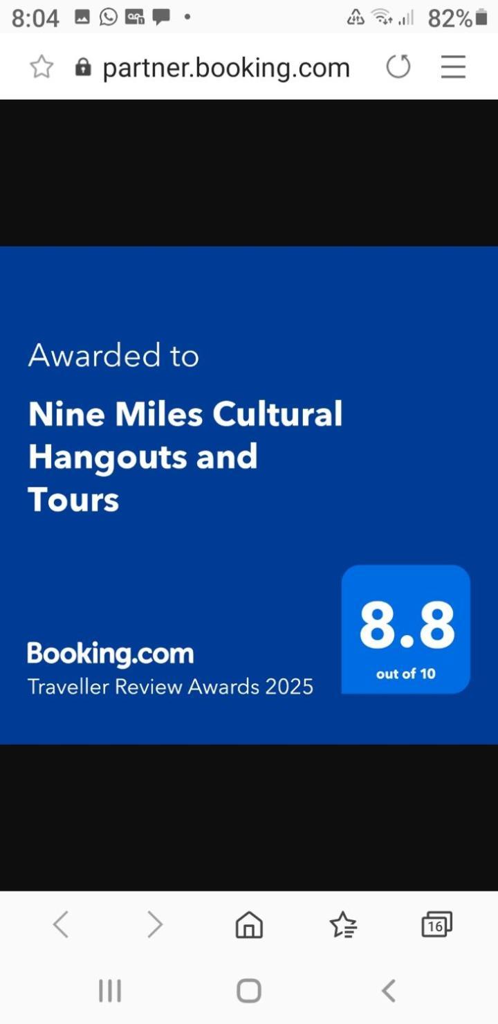 Nine Miles Cultural Hangouts And Tours Stepney エクステリア 写真